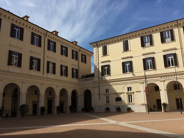 PALAZZO SALVIATI LUNGARA ROMANO CASD