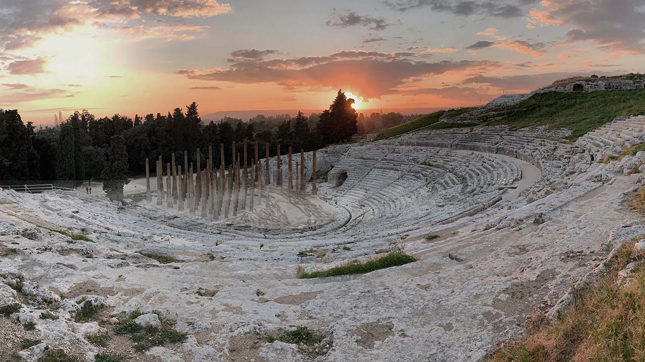 Stefano-Boeri-Architetti_Progetto-scenico-per-Le-Troiane-di-Euripide.